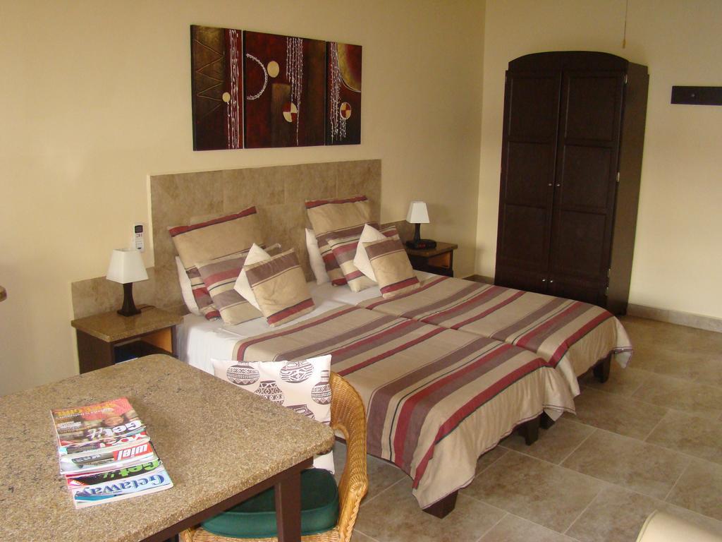 Auberge Guest Lodge Mbombela Phòng bức ảnh